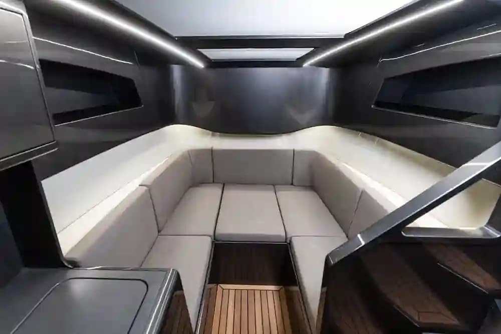 2025 Novamarine Black Shiver 140 - Sterndrive for Sale in Olbia, IT Center Console 2