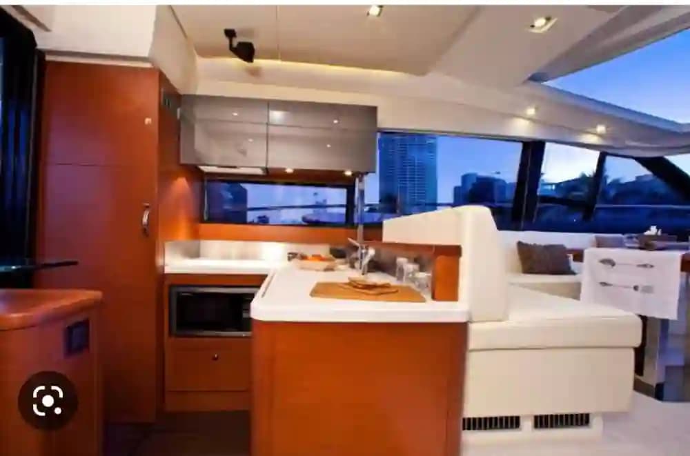 2013 Prestige 500 Flybridge for Sale in Paraty, BR Flybridge 3