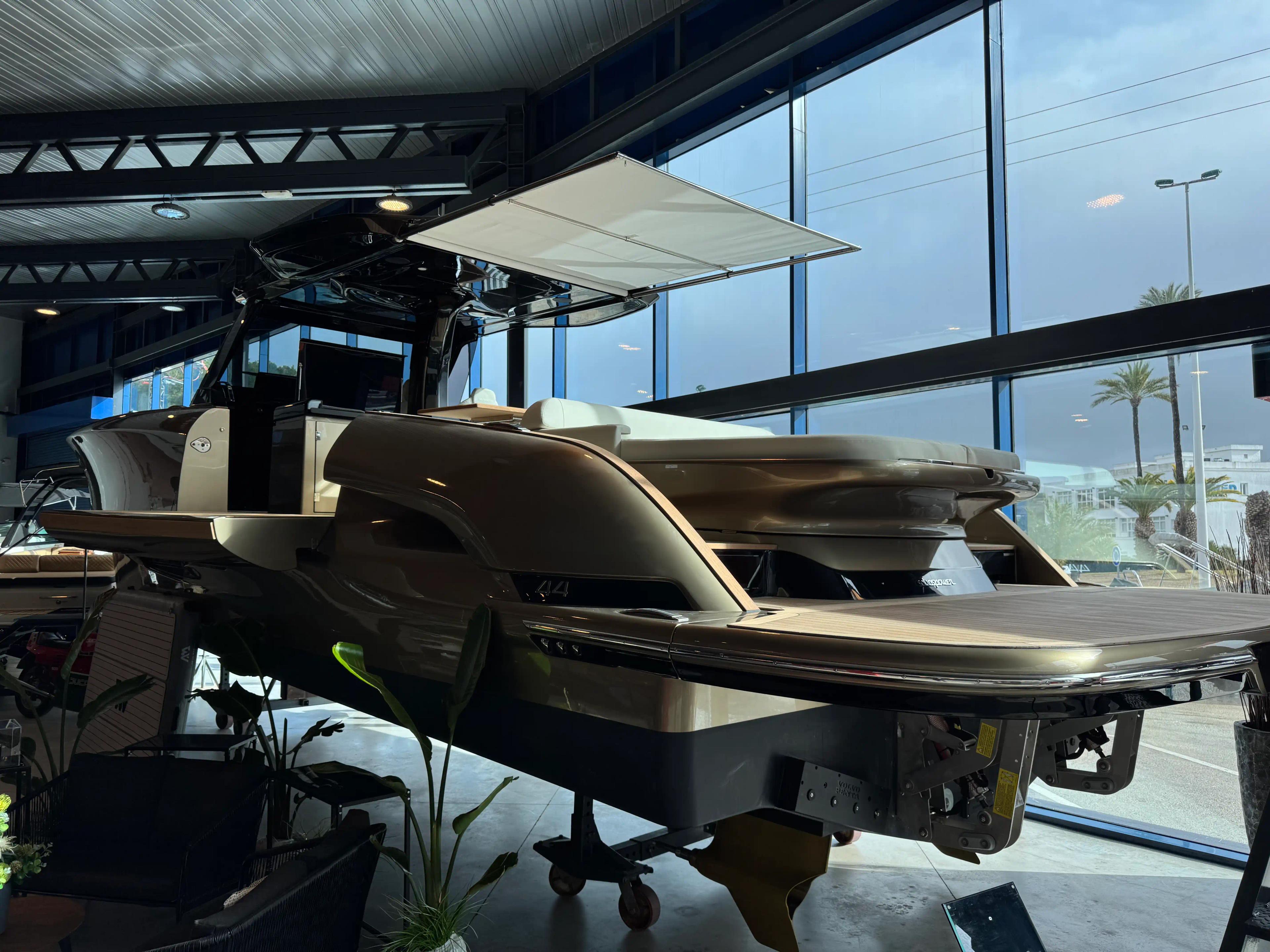 Solaris Power 44 Sport Turismo in vendita