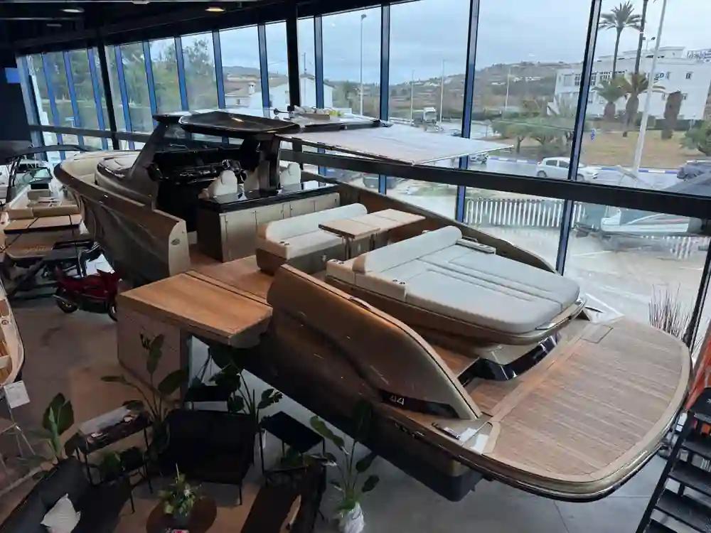 Solaris Power 44 Sport Turismo in vendita