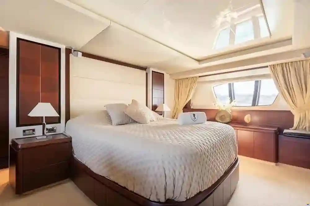 2013 Azimut 75 Fly for Sale in Palma, ES Flybridge 5