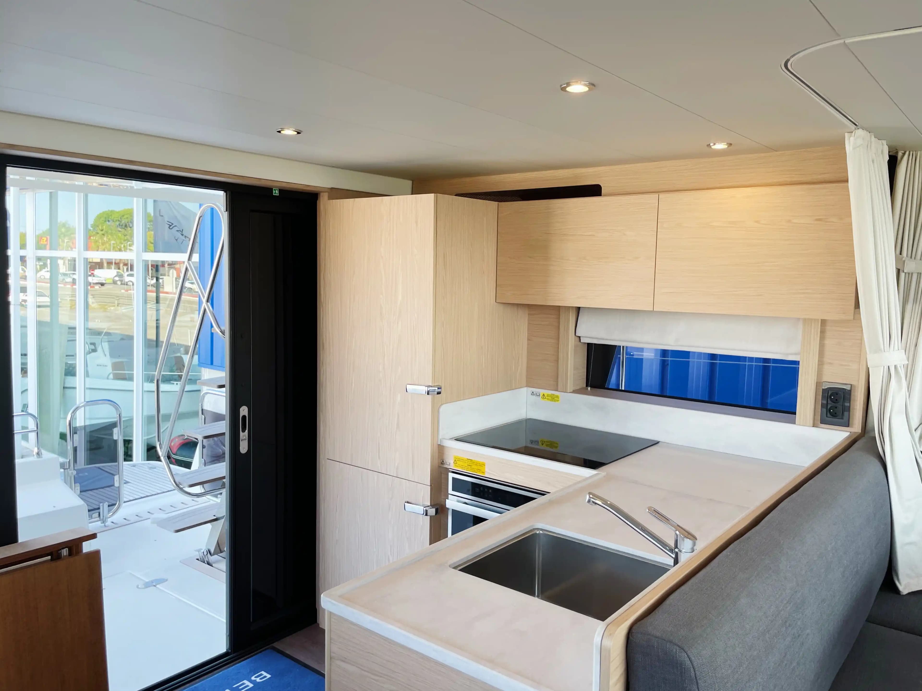 2024 Beneteau Swift Trawler 48 a la venta en L'Escala, ES Explorer Yachts 5