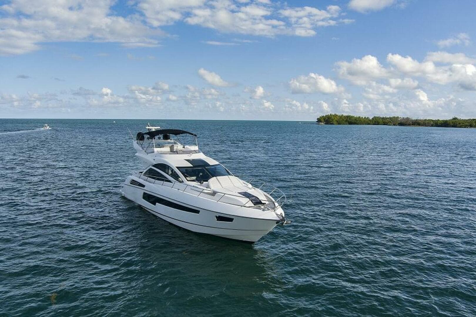 2015 Sunseeker 68 Sport Yacht for Sale in Miami Beach, Florida Express Cruiser 3