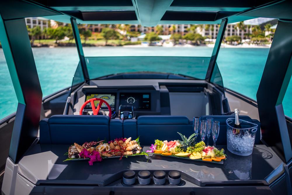 2022 Vanquish Yachts VQ40 Sports Line