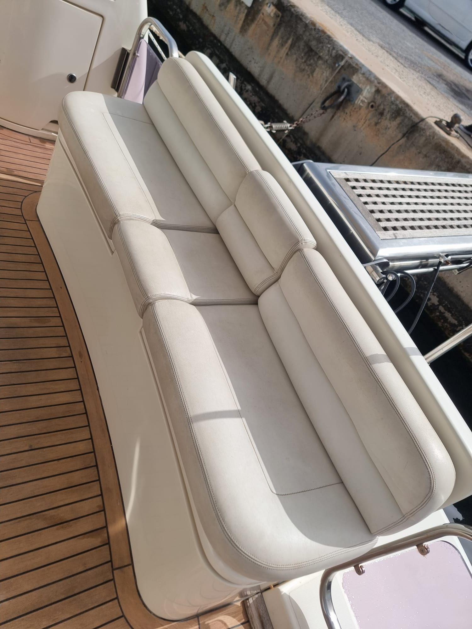 Azimut 390 For Sale