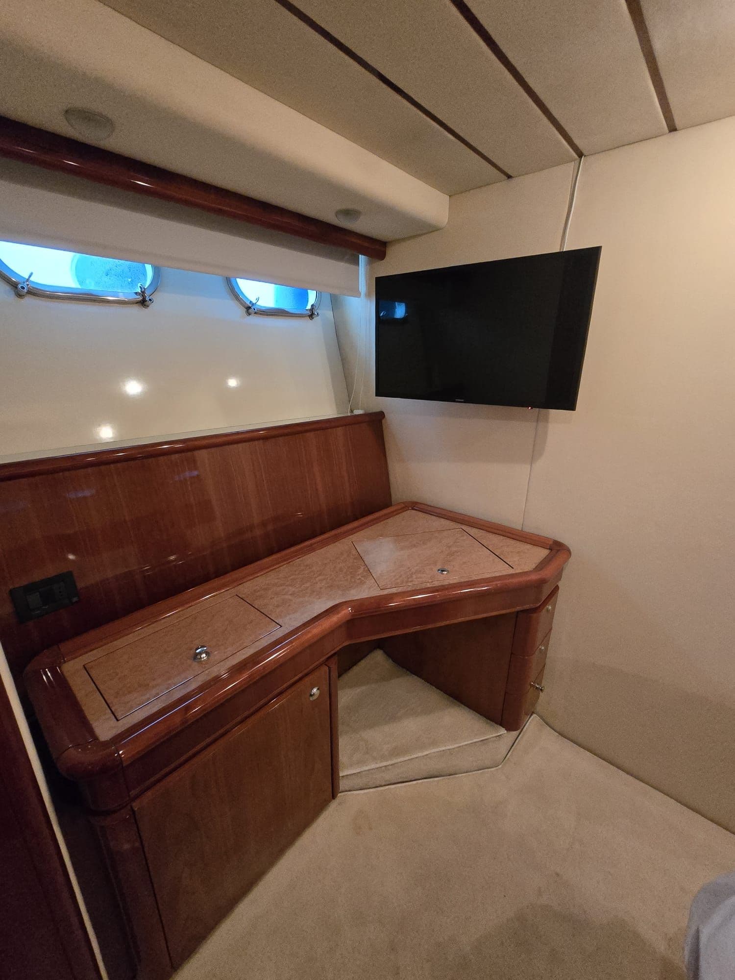 Ferretti Yachts 68 for Sale