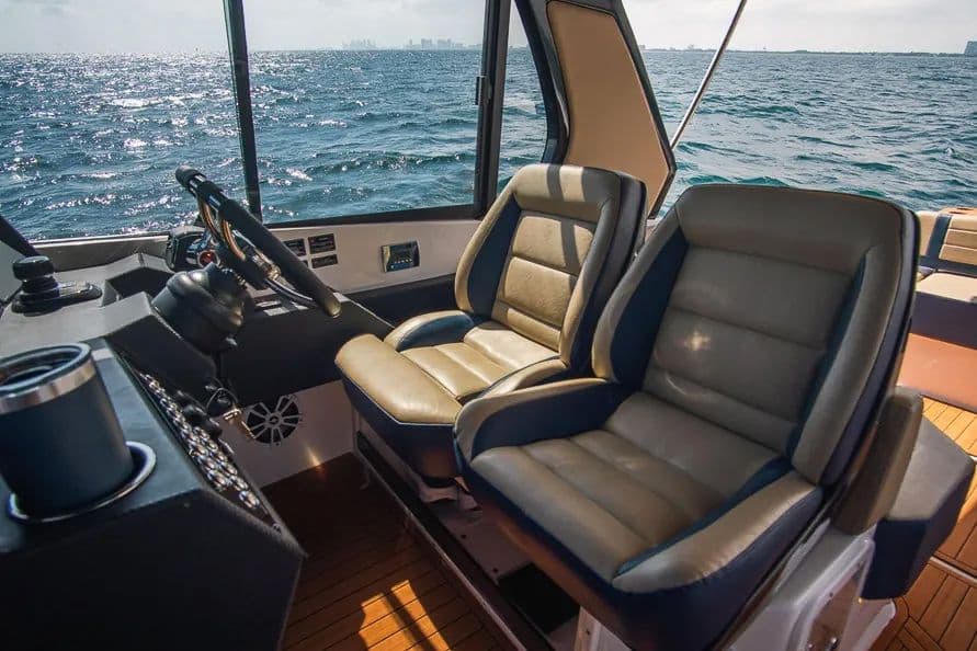 Hanover Yachts 387 for Sale