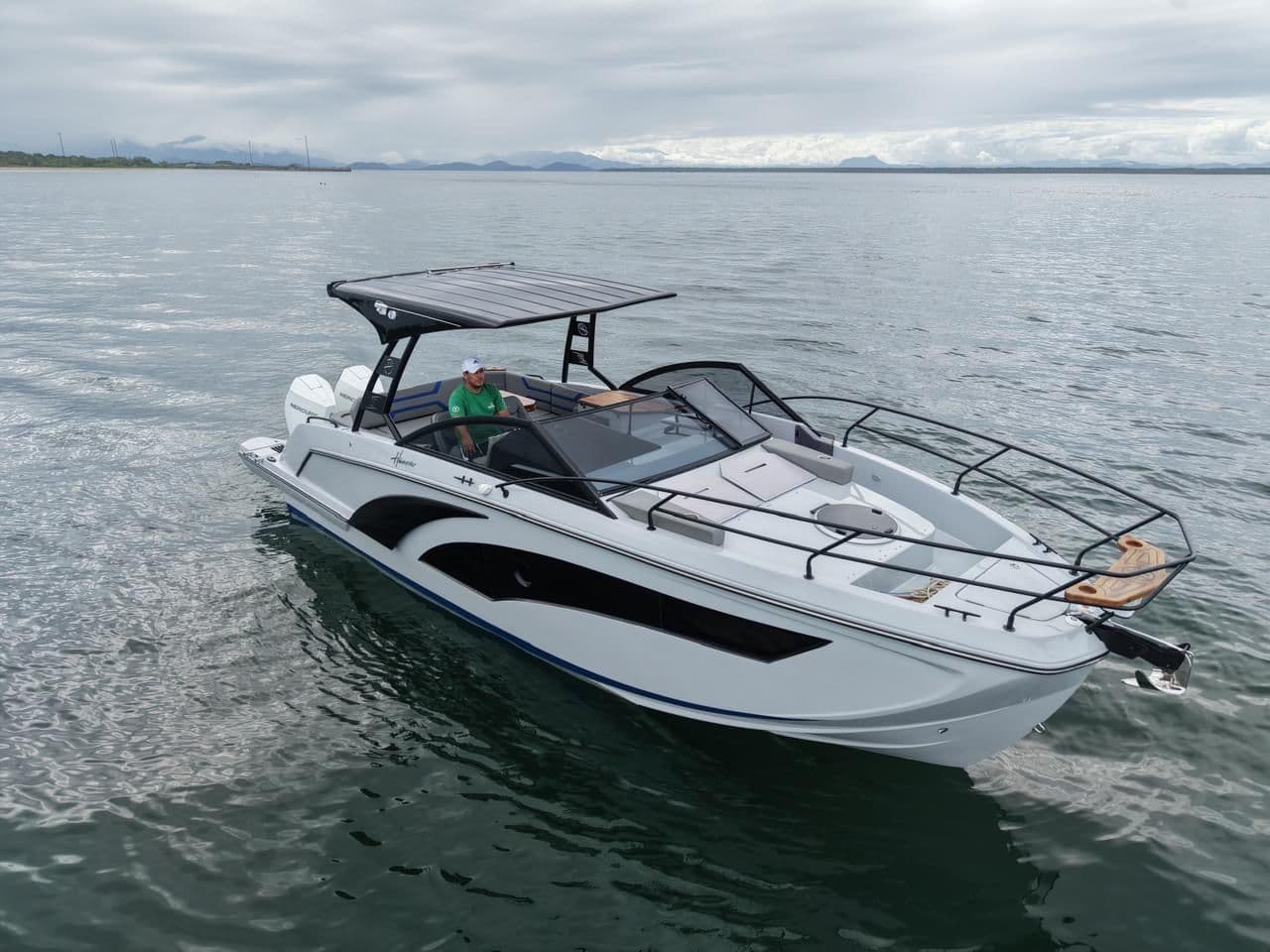 Hanover Yachts 327 in vendita