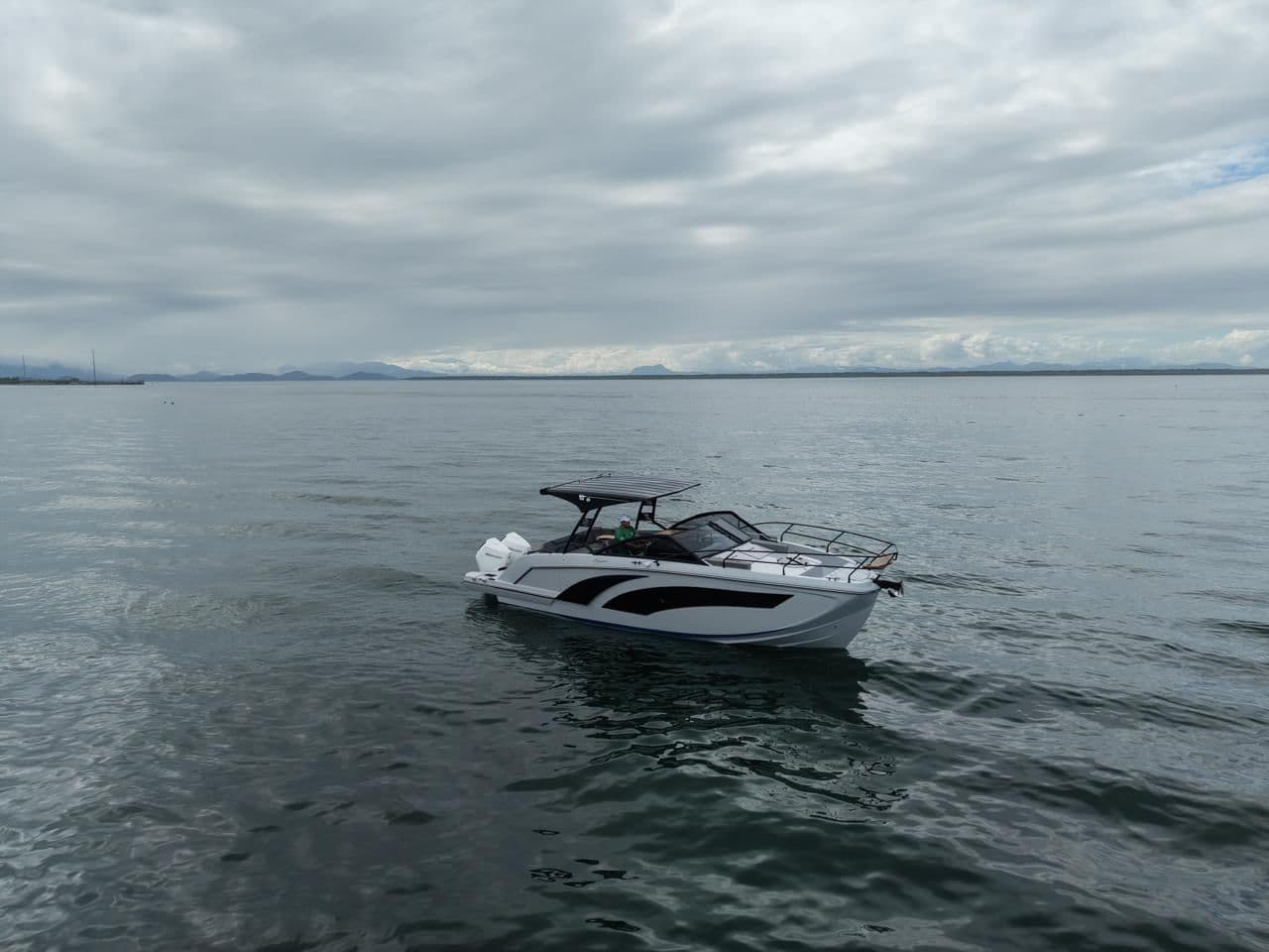 Hanover Yachts 327 in vendita