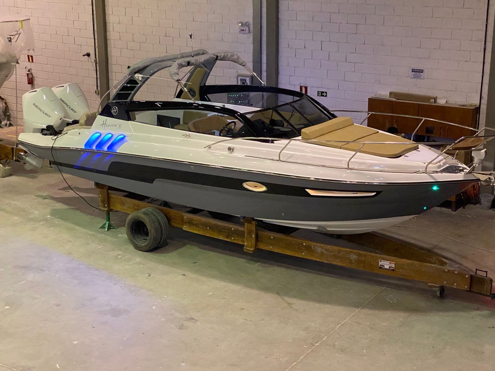 Hanover Yachts 305 for Sale