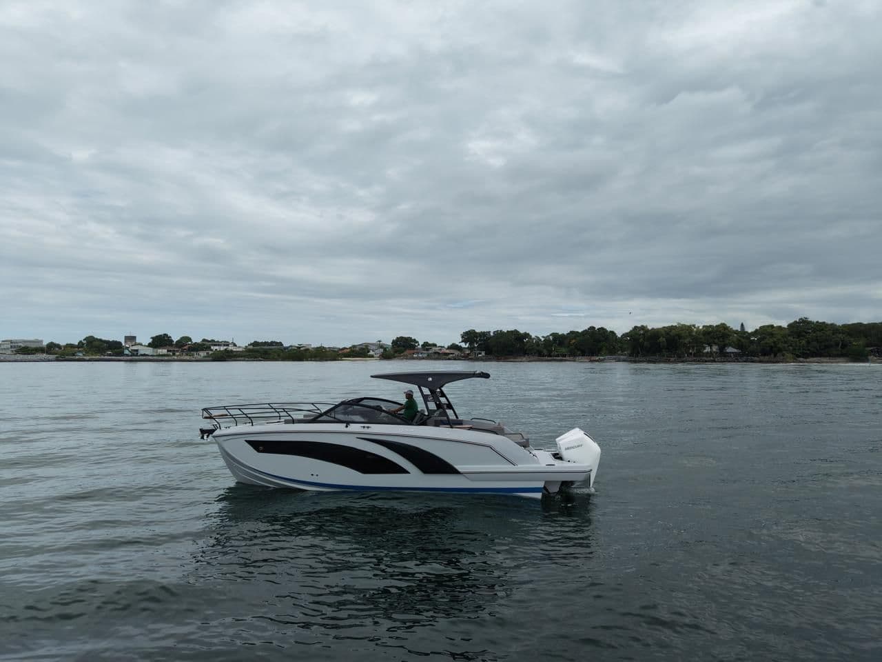 Hanover Yachts 327 in vendita