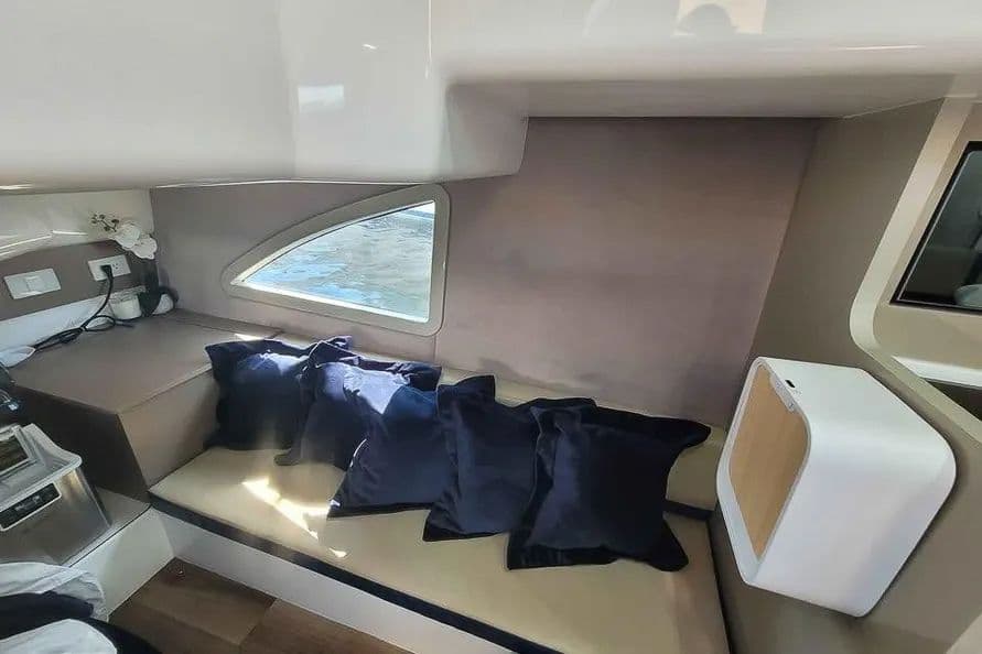 Hanover Yachts 387 for Sale