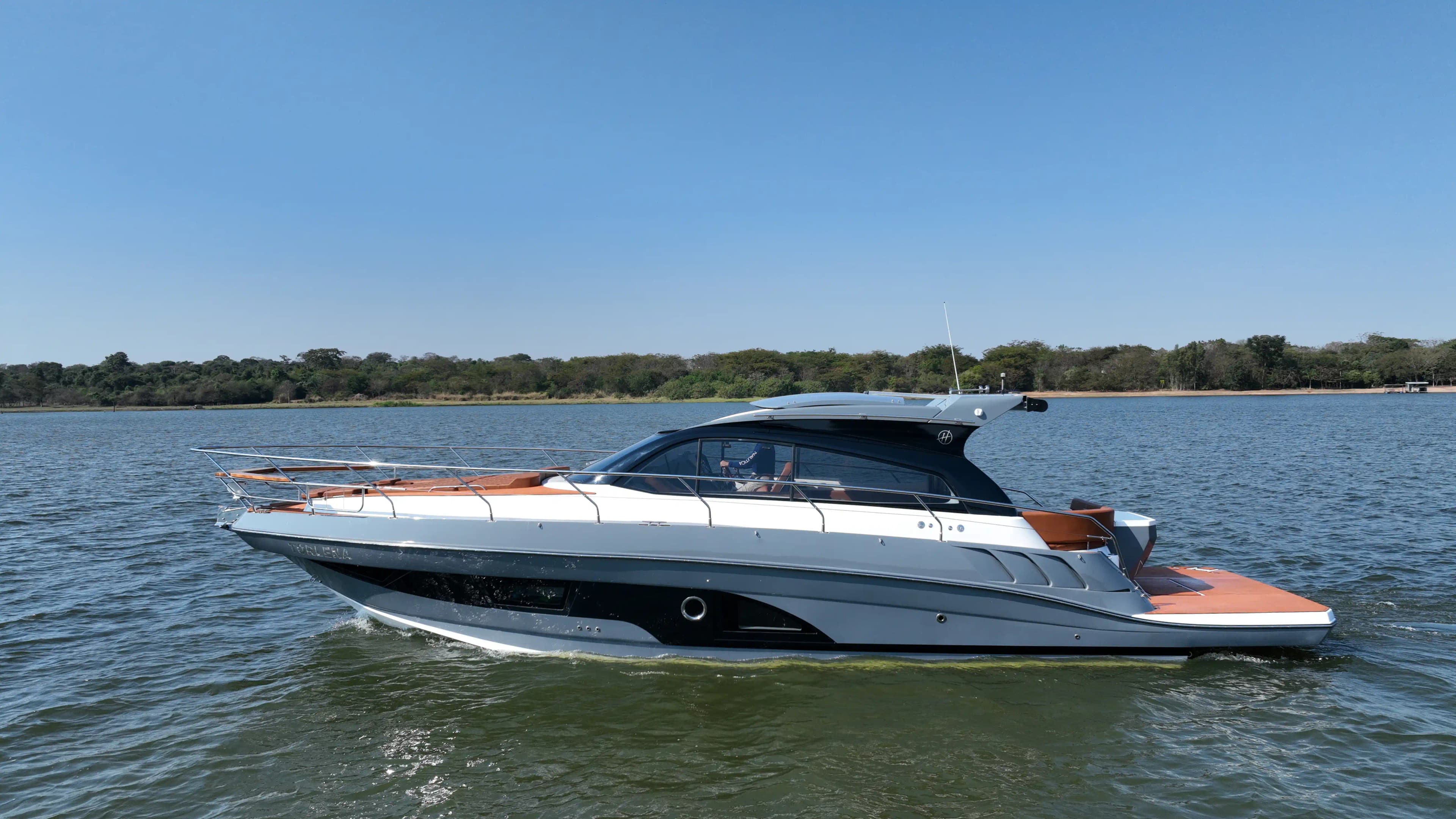 Hanover Yachts 415 in vendita