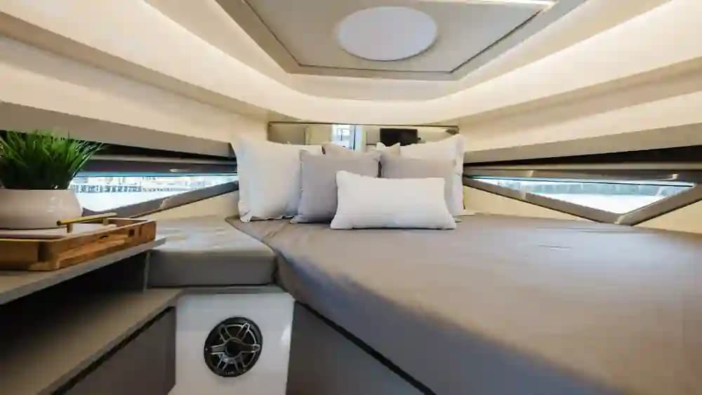 2027 Hanover Yachts 415 zum Verkauf in Fort Lauderdale, Florida Motor Yacht 4
