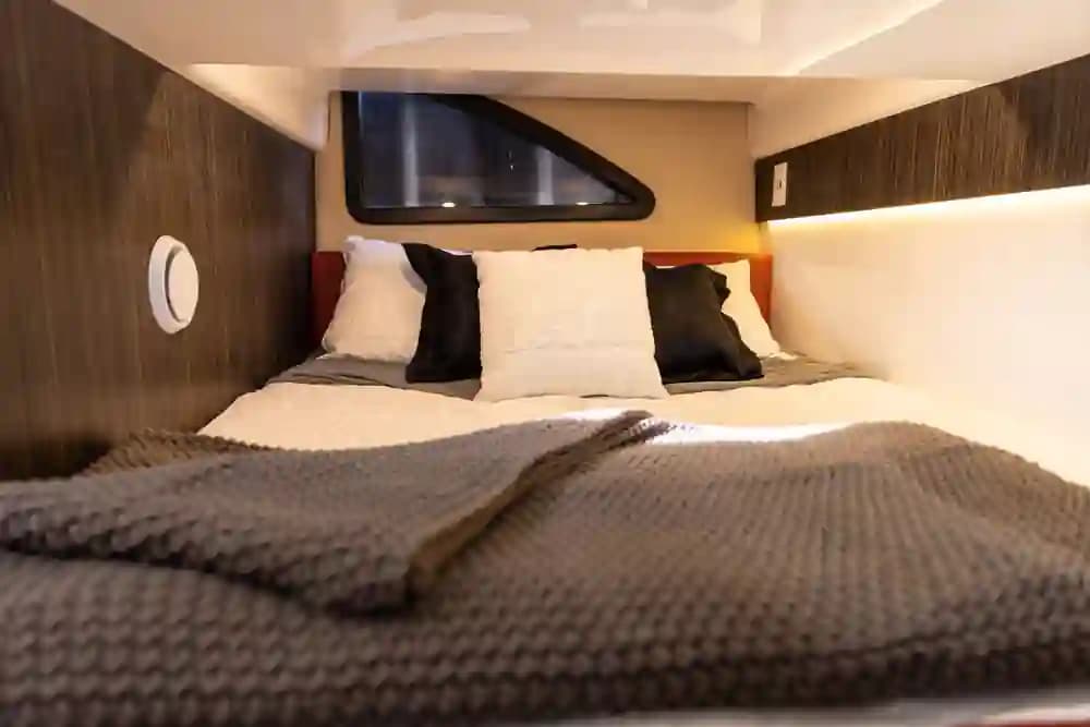 Hanover Yachts 387 for Sale