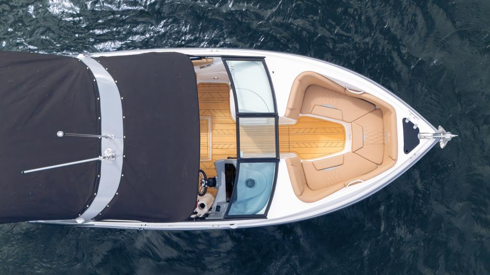 Hanover-Listing-on-Yachtway-25.jpg