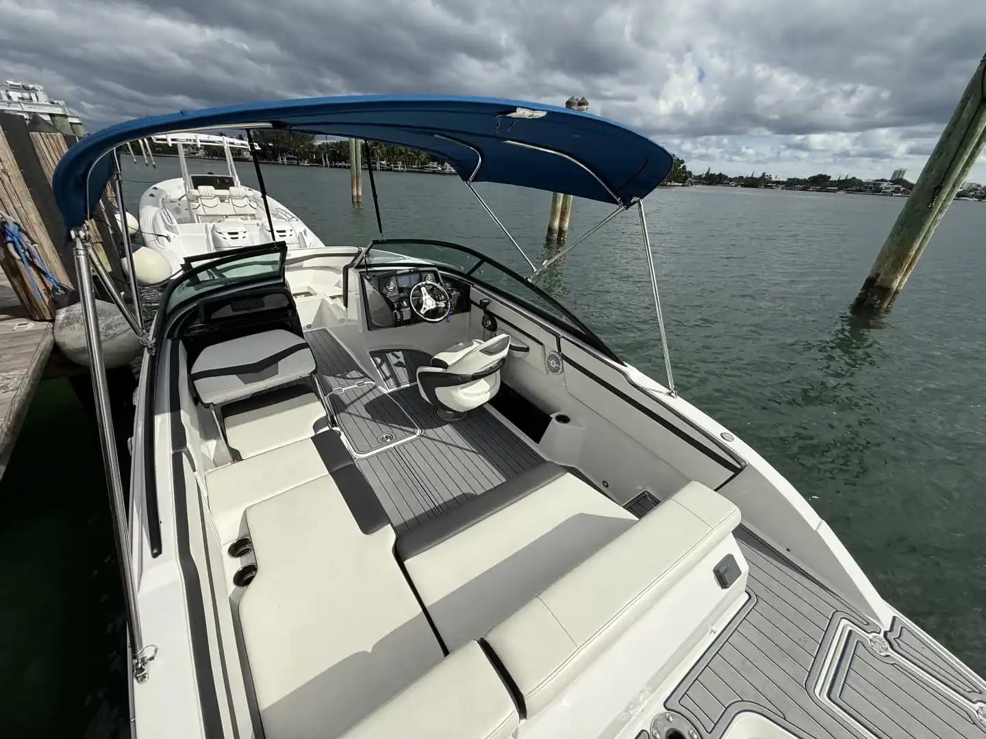 Monterey M-20 a la venta