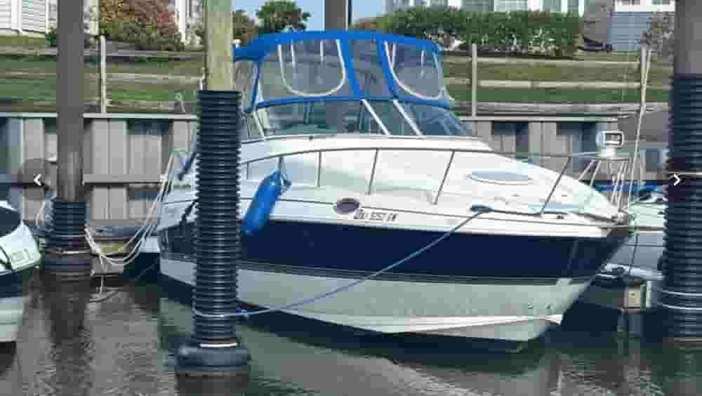 2005 Cruisers Yachts 280 CXi Express