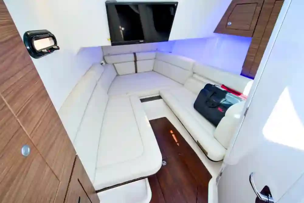 2019 Boston Whaler 350 Realm for Sale in Galveston, Texas Bowrider 4