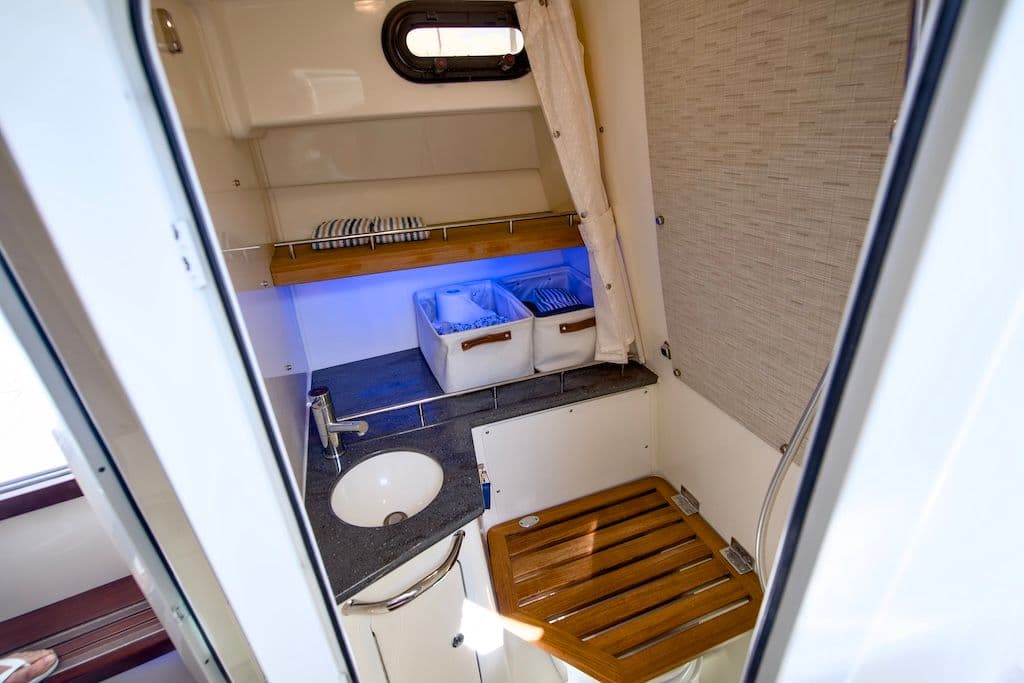 2019 Boston Whaler 350 Realm for Sale in Galveston, Texas Bowrider 5