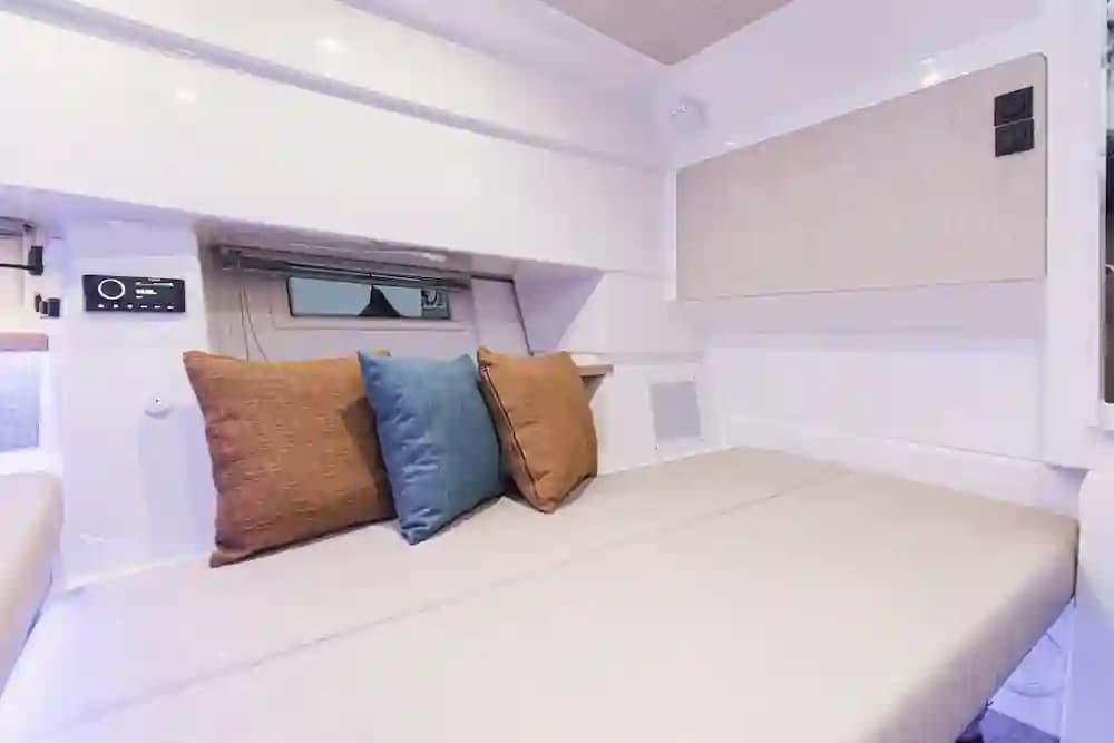 2026 Quarken 35 Sport Tourer for Sale in Barcelona, ES Sport Cruiser 5
