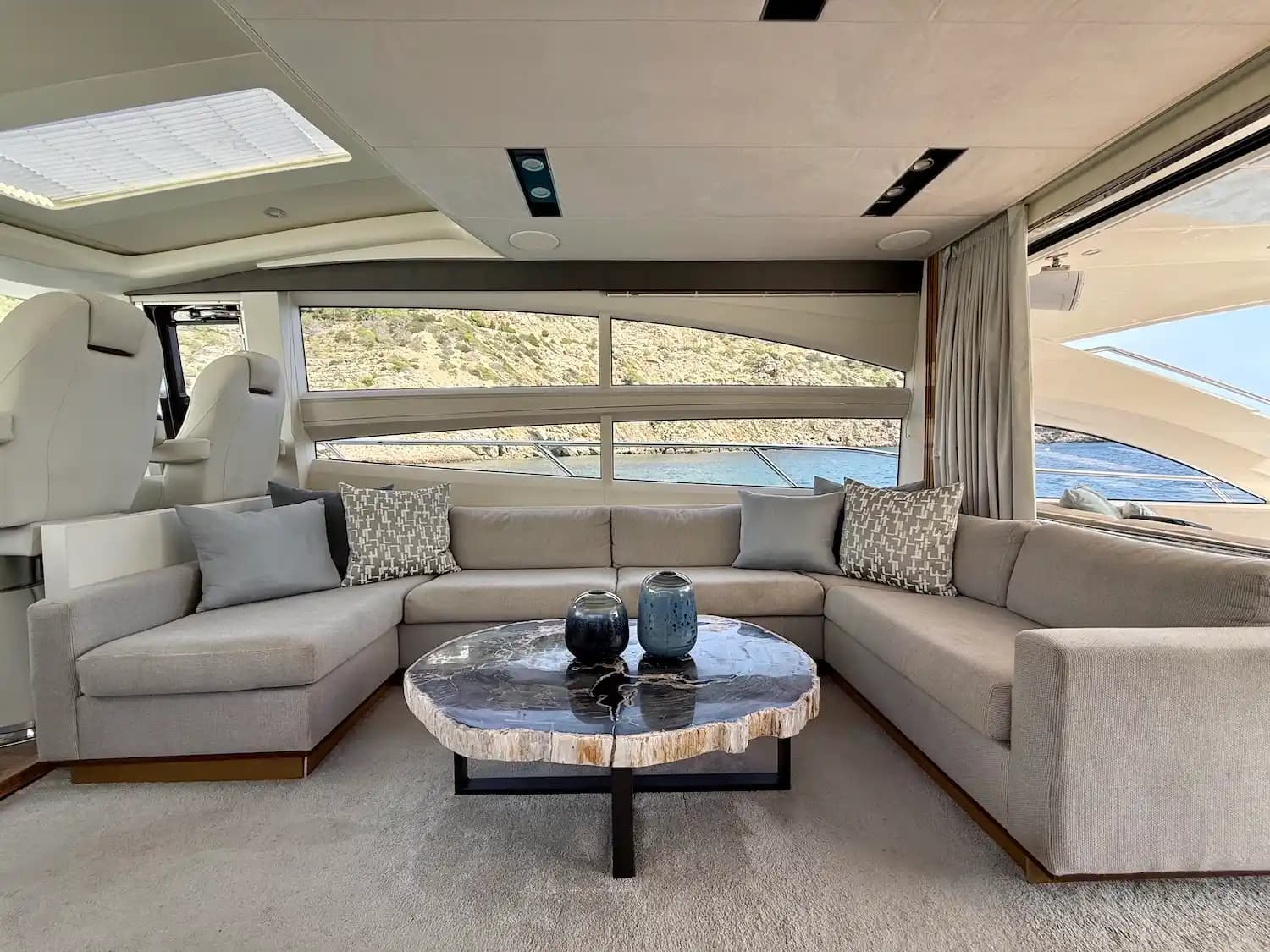 Princess Yachts V72 for Sale