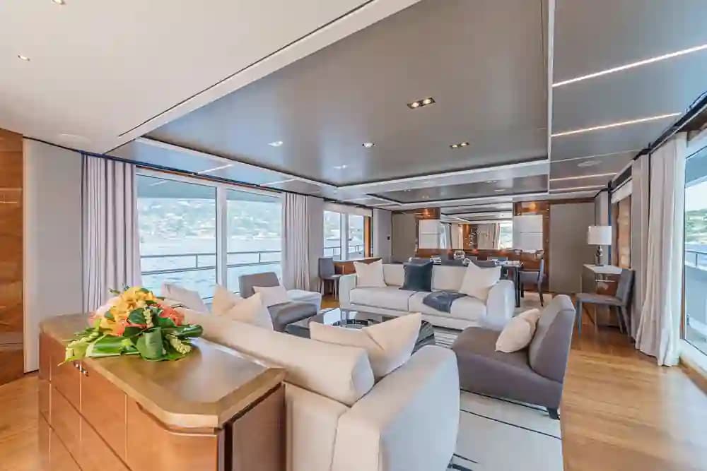 Princess Yachts 35M in vendita