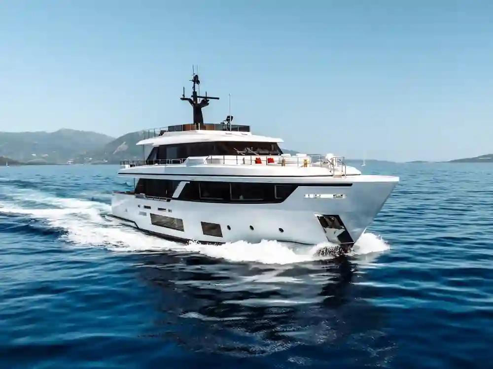 Custom Line Navetta 30 For Sale
