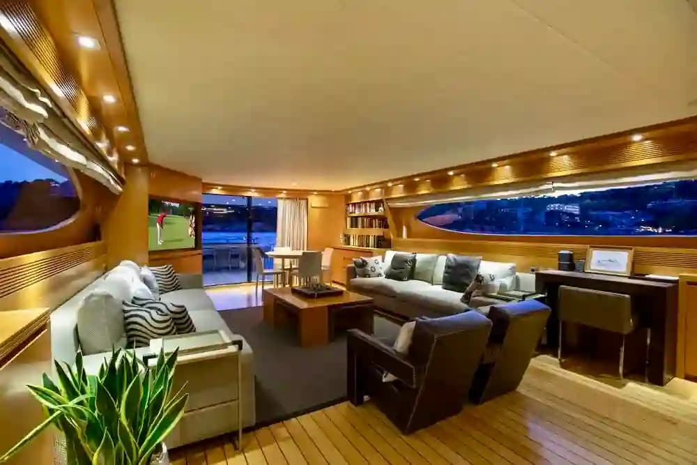 2008 Maiora 31 DP Sold in Palamós, ES Explorer Yachts 5