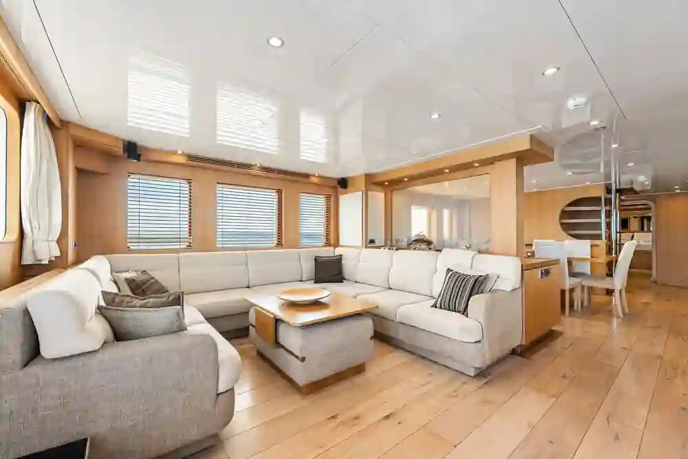 2007 Jade Yachts Bandido 90' for Sale in Málaga, ES Explorer Yachts 3
