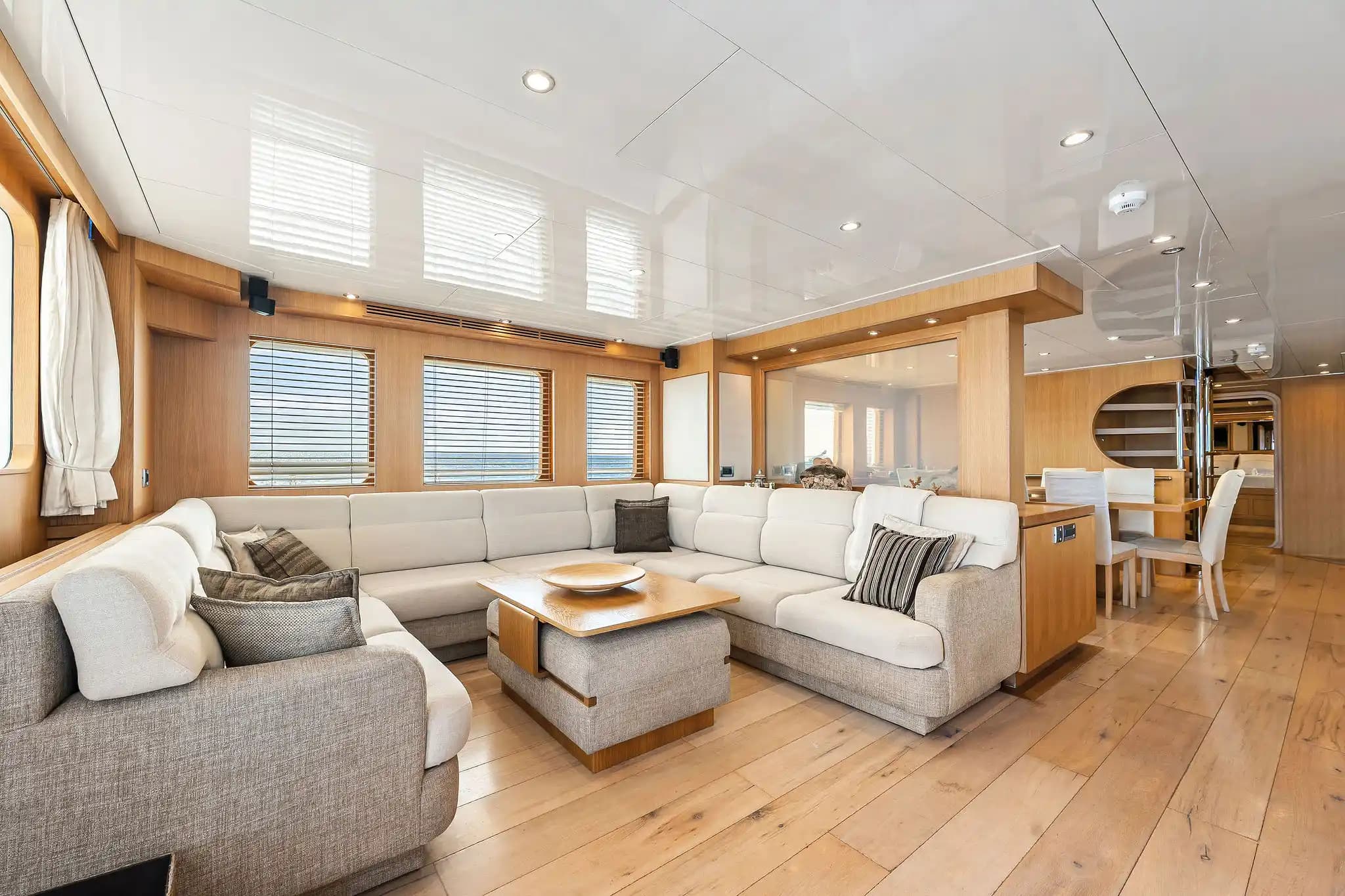 2007 Jade Yachts Bandido 90' for Sale in Málaga, ES Explorer Yachts 3