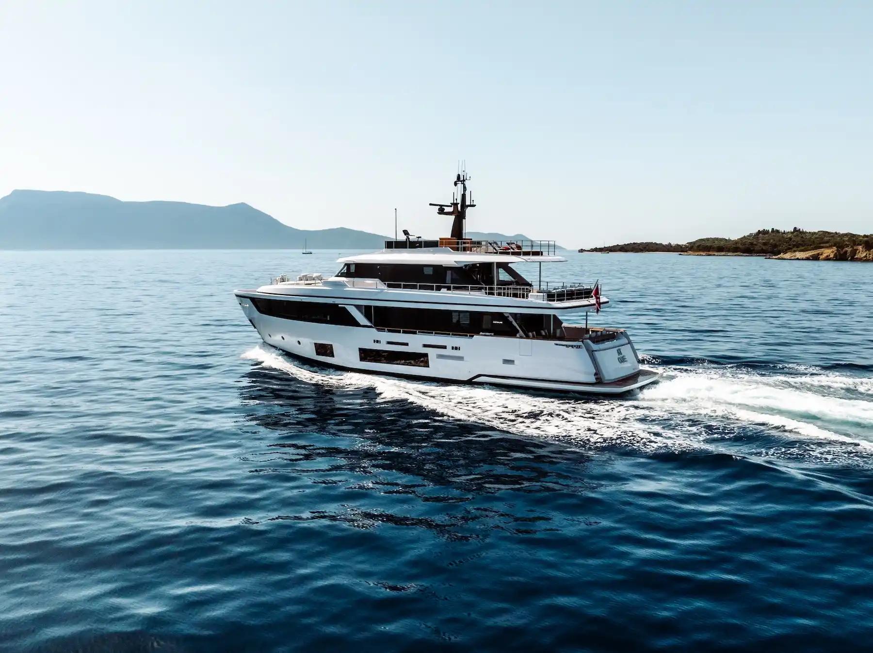 Custom Line Navetta 30 For Sale