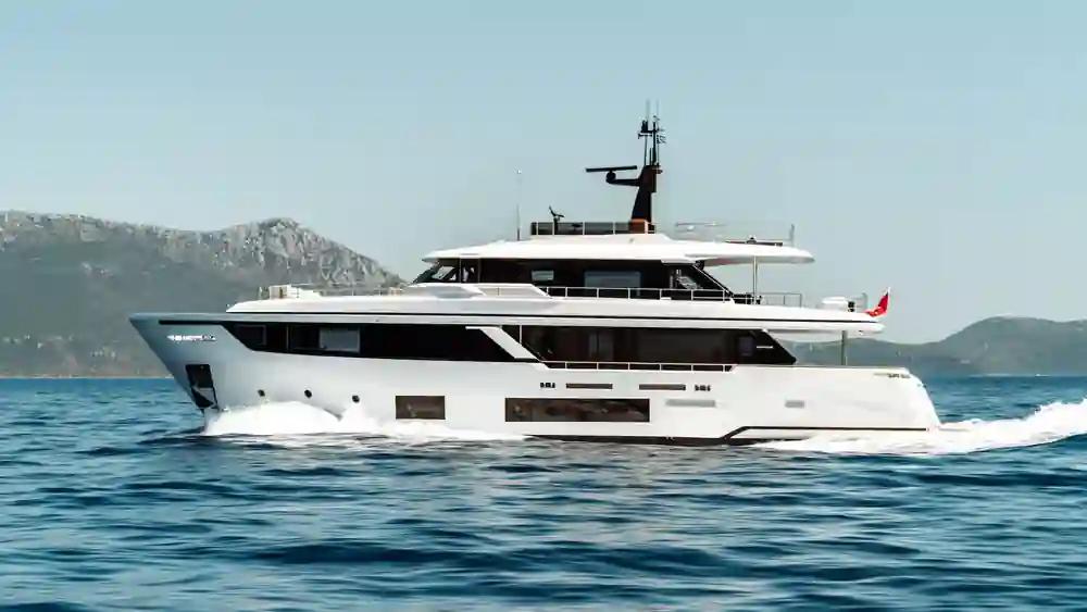 Custom Line Navetta 30 For Sale