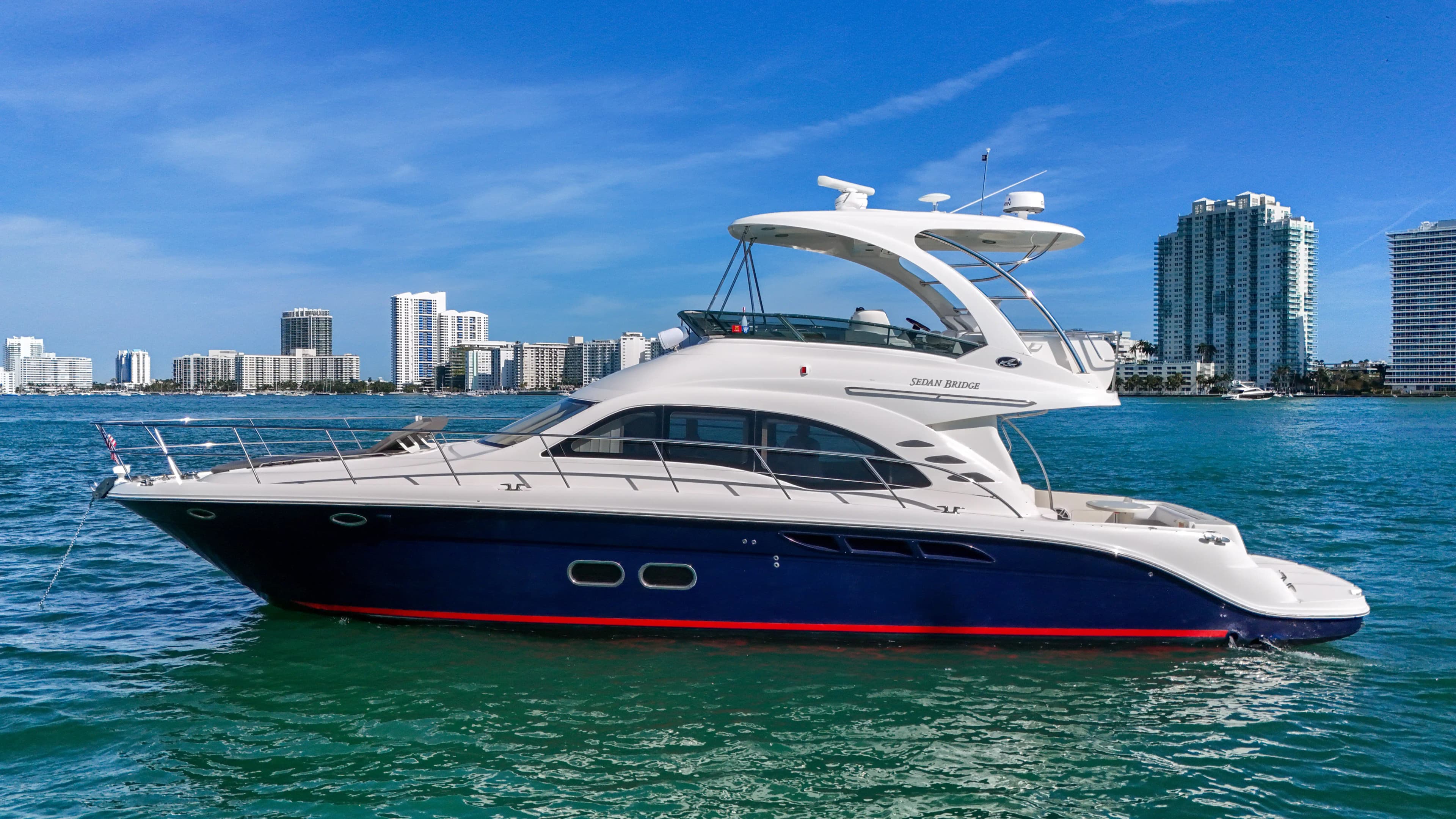 Sea Ray 520 Sedan Bridge te koop