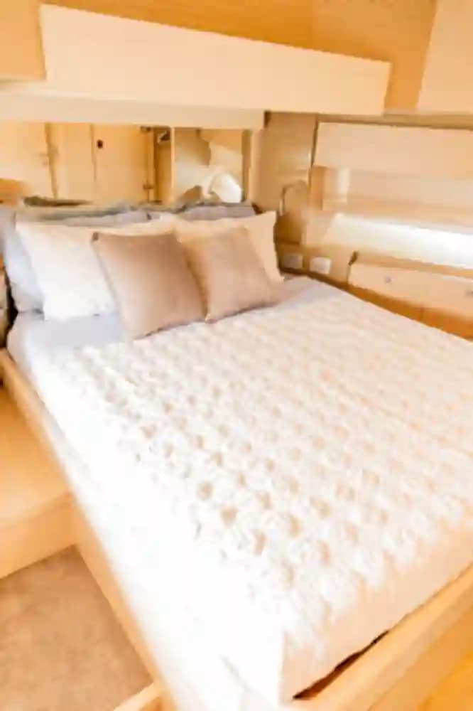 2013 Ferretti Yachts 720 zum Verkauf in La Paz, MX Flybridge 5