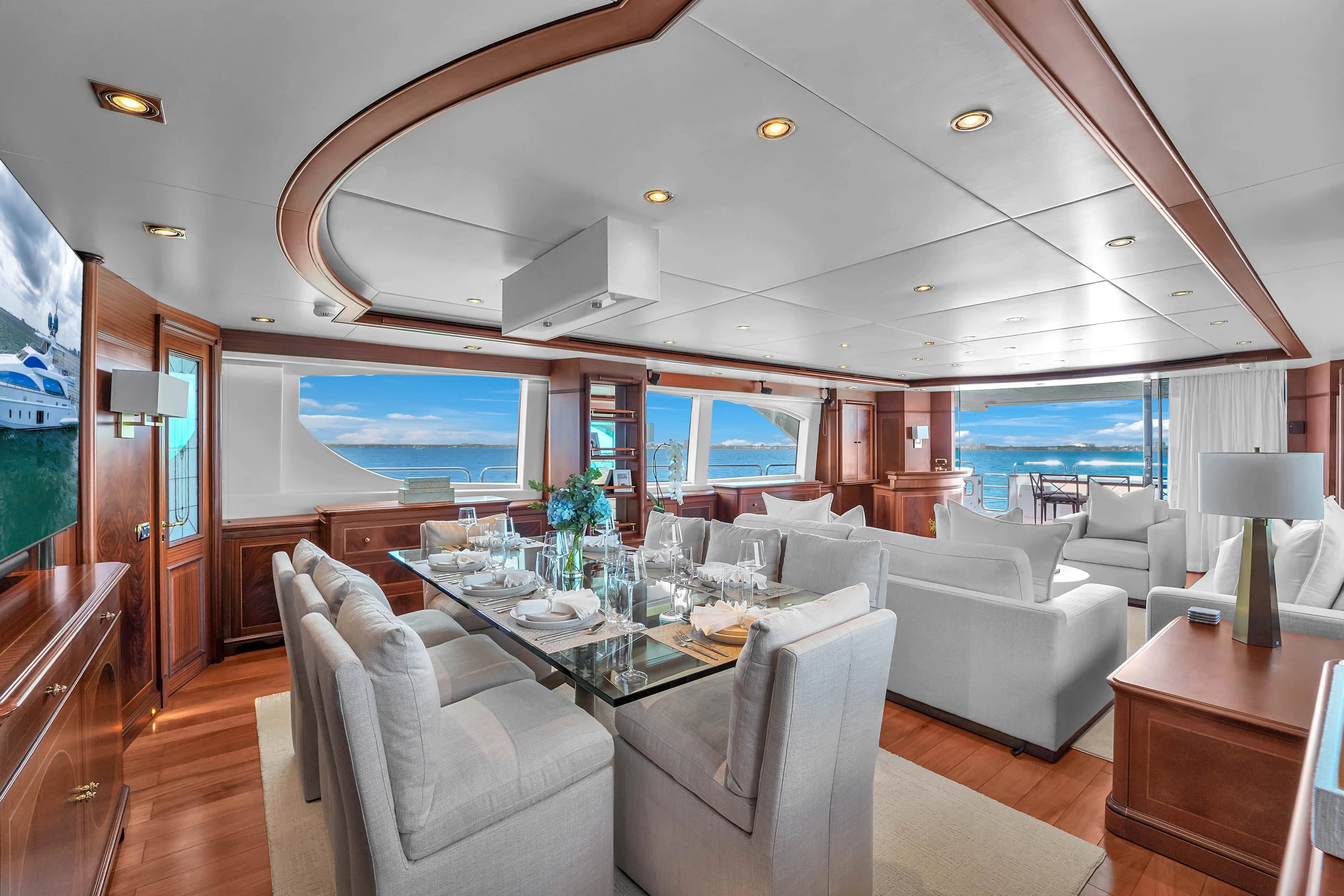 Azimut 105 for Sale