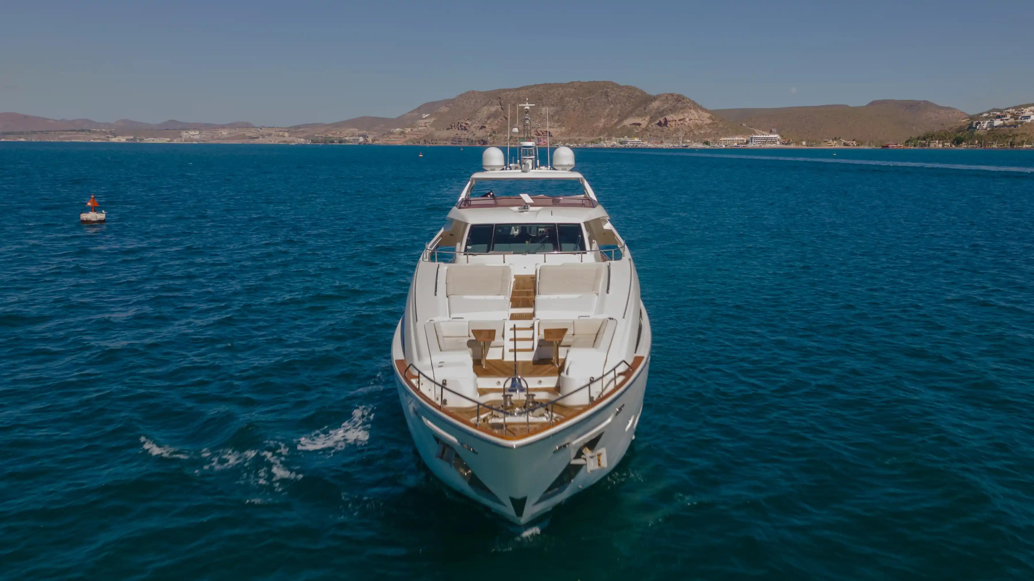 Ferretti Yachts Custom Line 100 a la venta