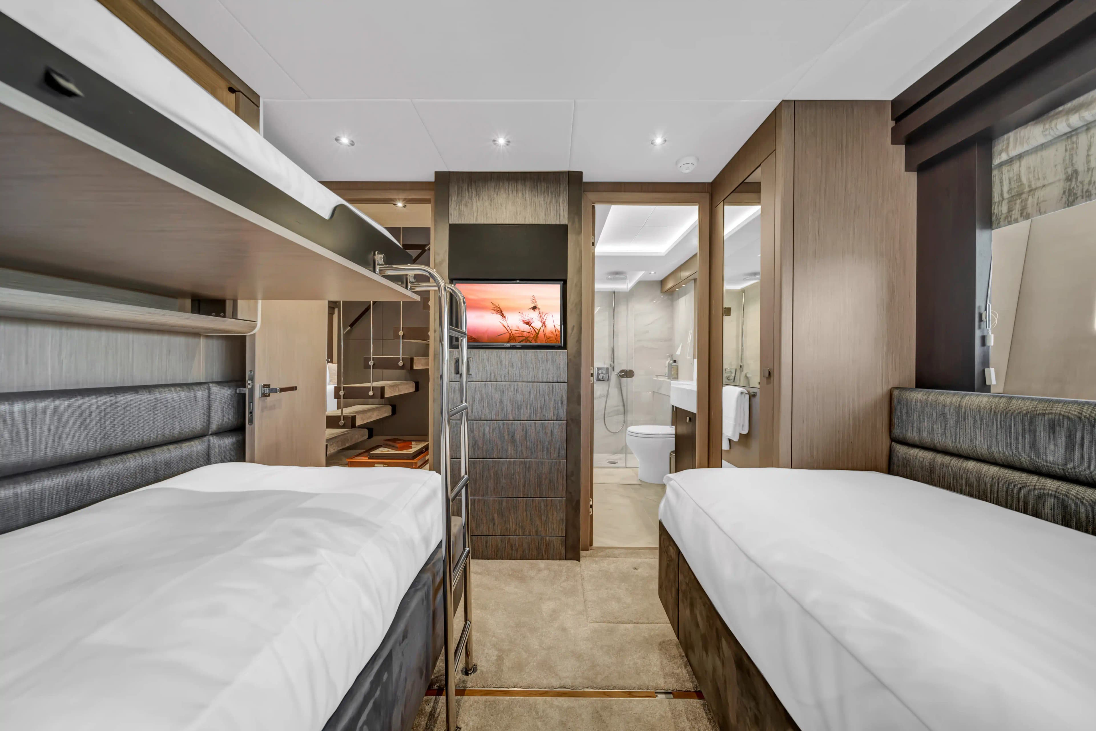 2021 Sunseeker 86 Yacht for Sale in Miami Beach, Florida Flybridge 5