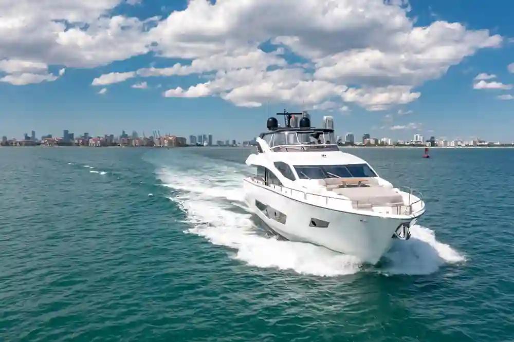 Sunseeker 86 Yacht For Sale