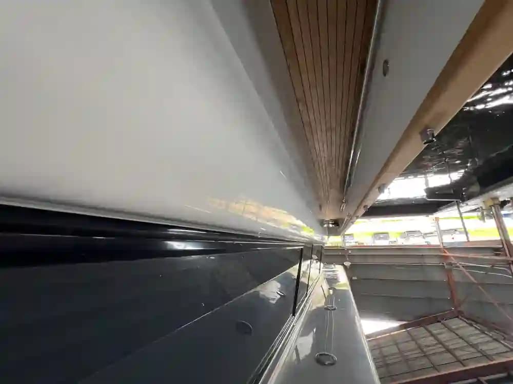 2001 Falcon 106 for Sale in Miami, Florida Flybridge 4