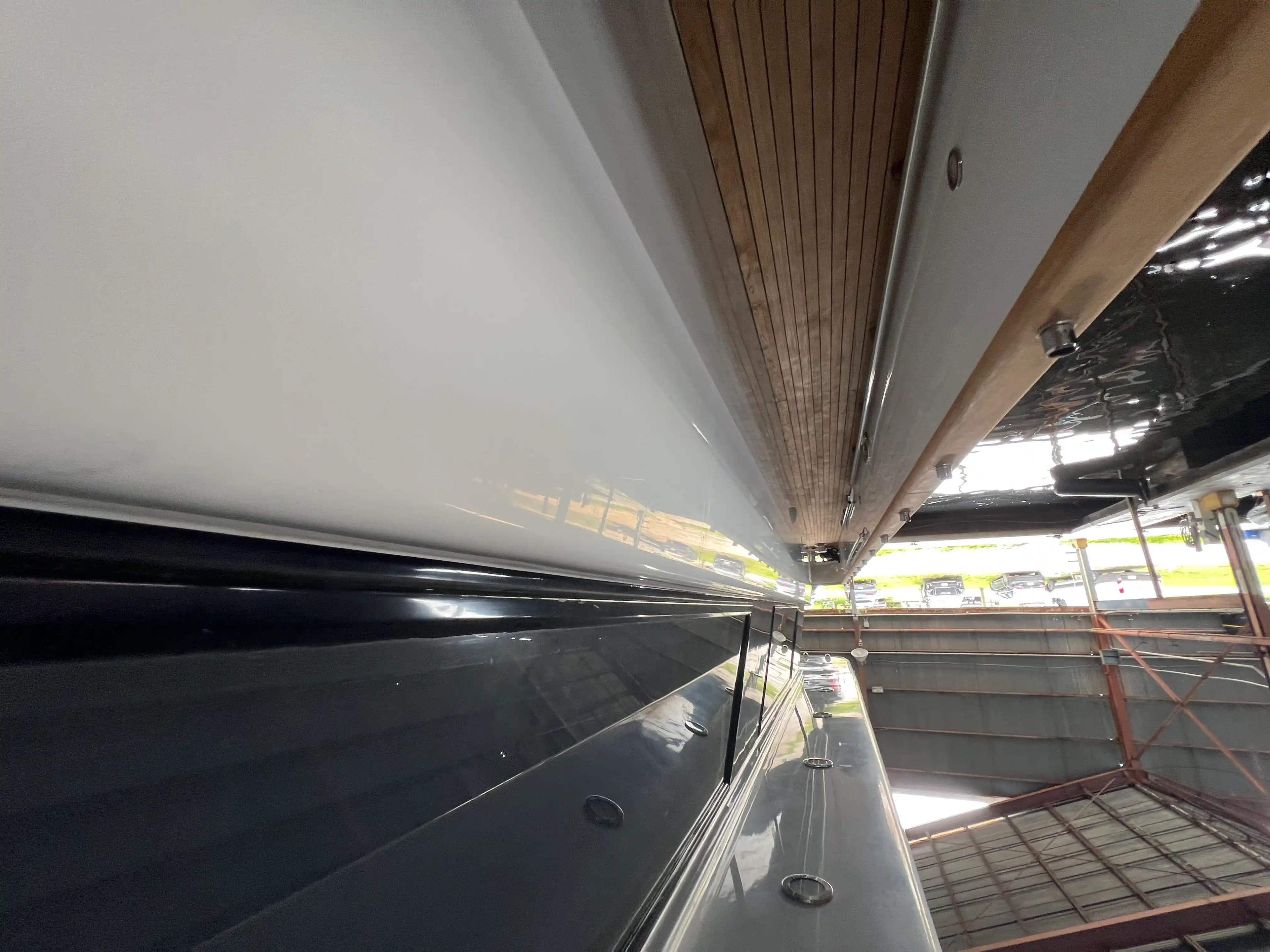 2001 Falcon 106 for Sale in Miami, Florida Flybridge 4