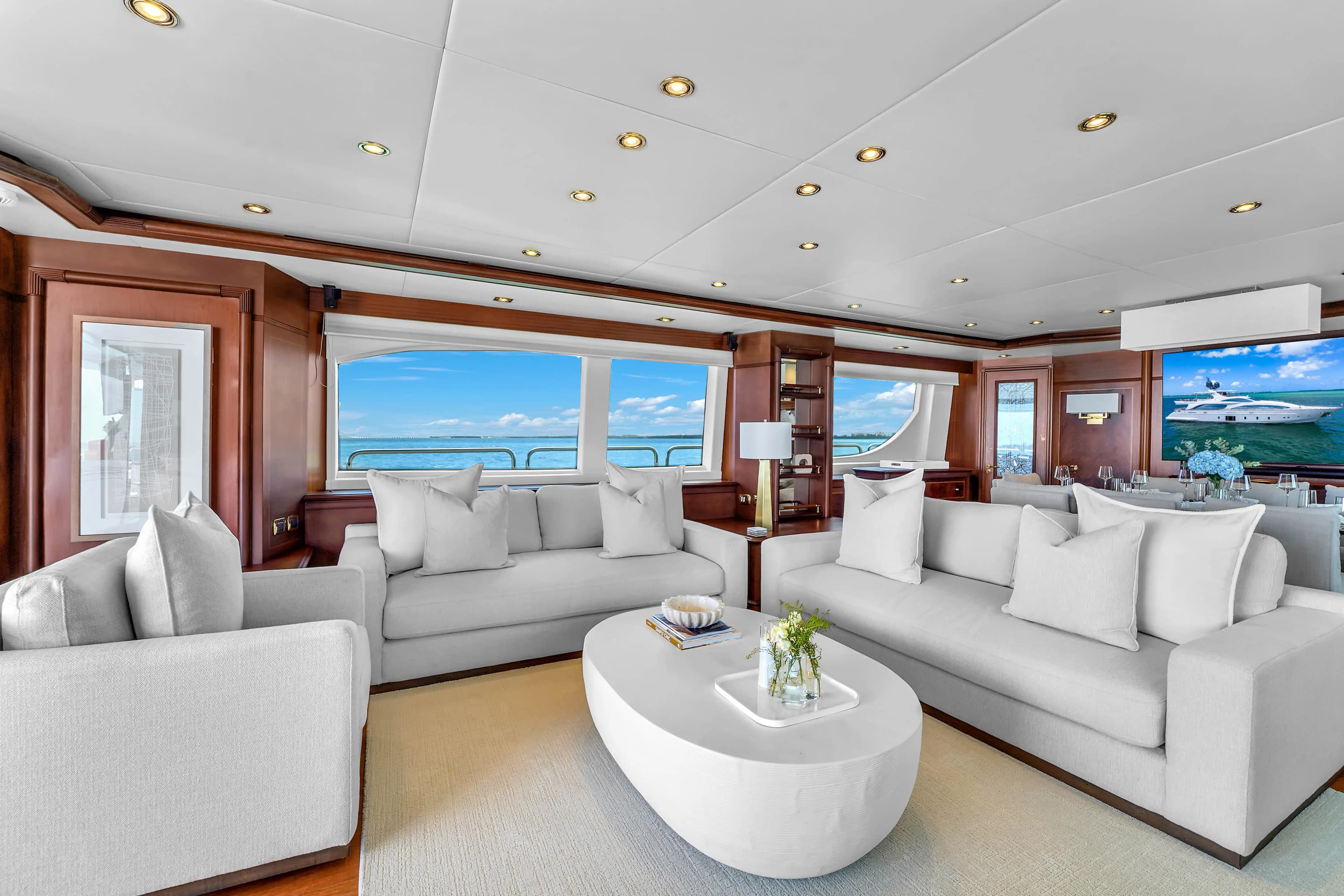 Azimut 105 for Sale