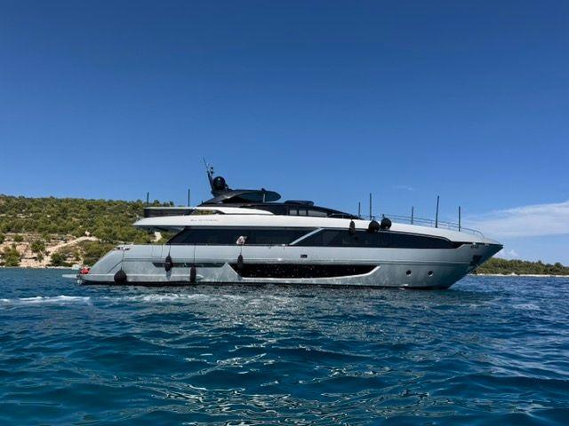 Riva 100 Corsaro For Sale
