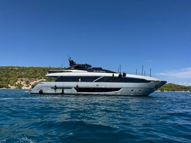 Riva 100 Corsaro For Sale