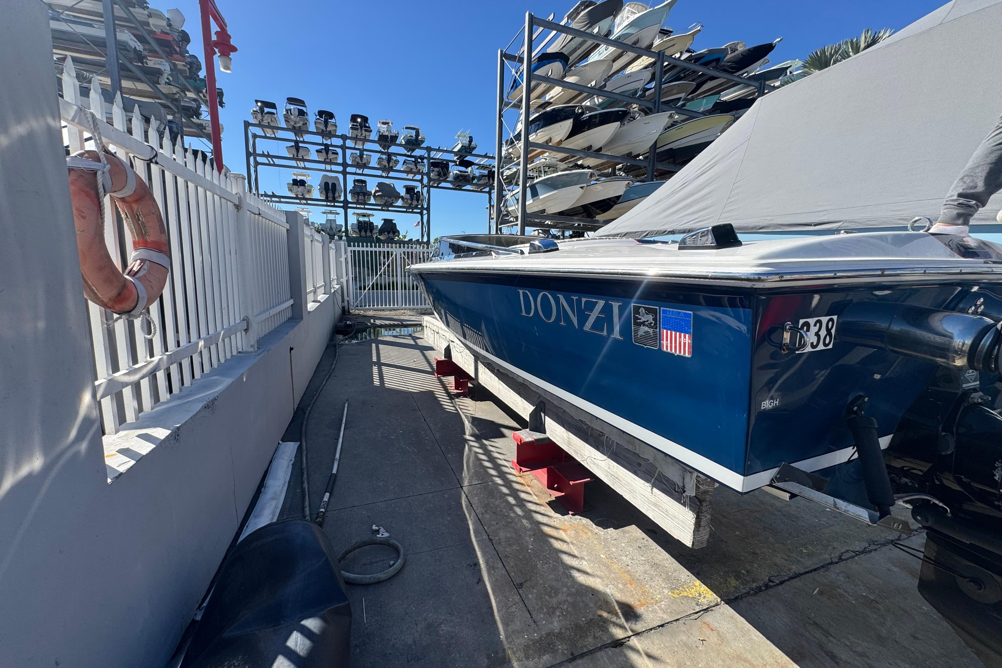 2002 Donzi Marine 22 Classic for Sale in Miami, Florida Runabout 4