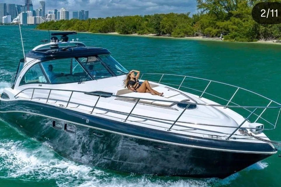 2009 Four Winns V458 for Sale in Miami, Florida Express Cruiser 2