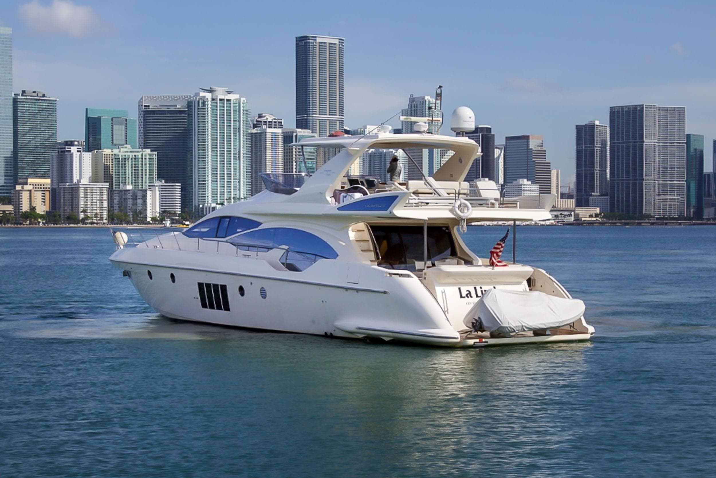 2011 Azimut 70 for Sale in Miami, Florida Flybridge 4