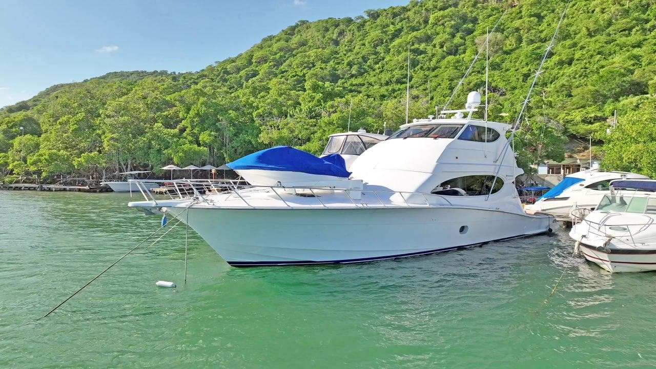 2007 Hatteras 68 Convertible for Sale in Morrocoy, VE Motor Yacht