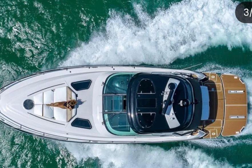 2009 Four Winns V458 for Sale in Miami, Florida Express Cruiser 3