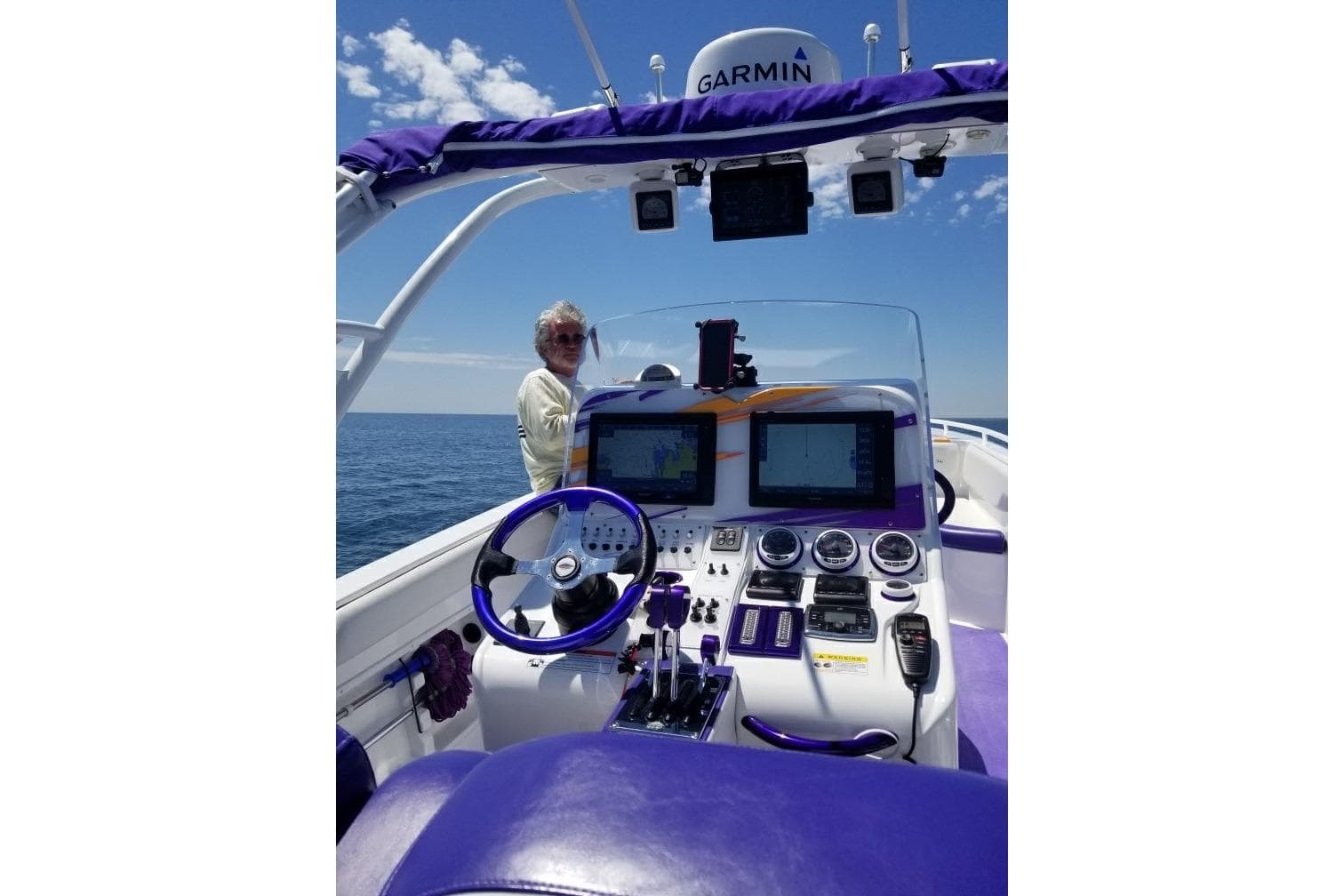 2014 Concept 36' CC for Sale in Midland, Ontario Center Console 4